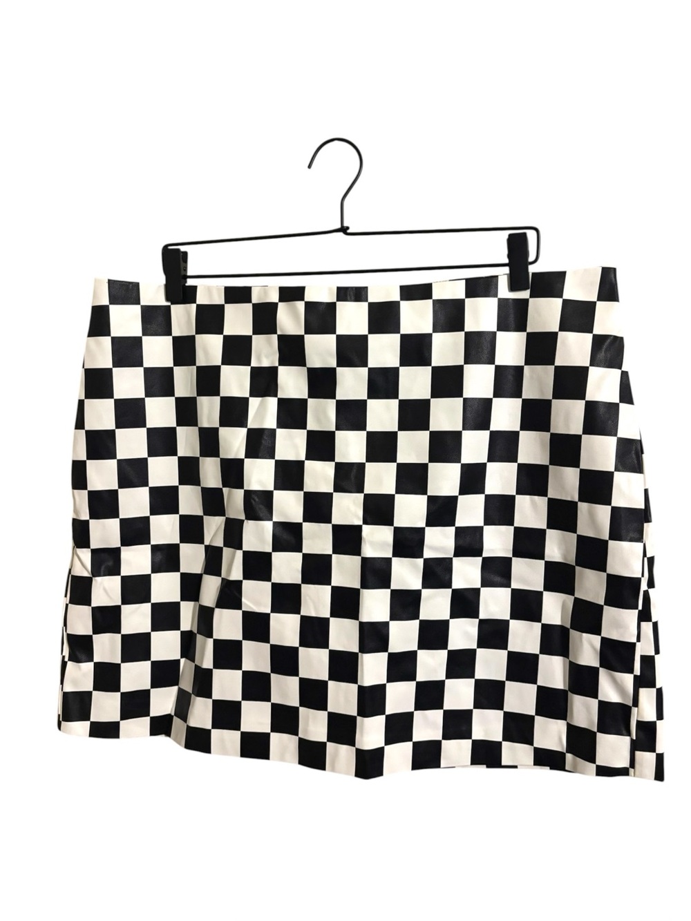 Forever 21 + Checkerboard Print Polyeurethane Skirt 2X